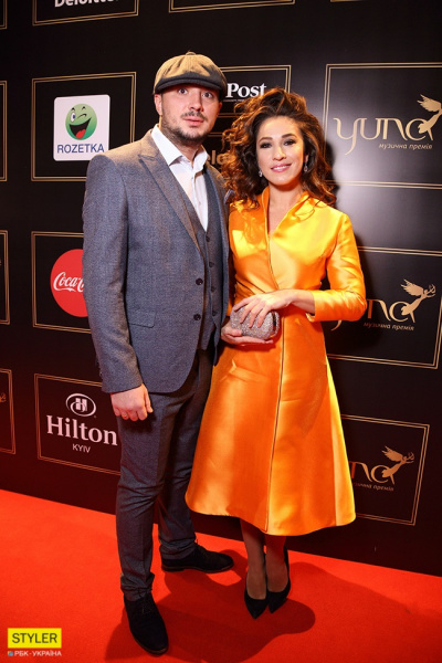 YUNA 2018: фоторепортаж с красной дорожки музыкальной премии