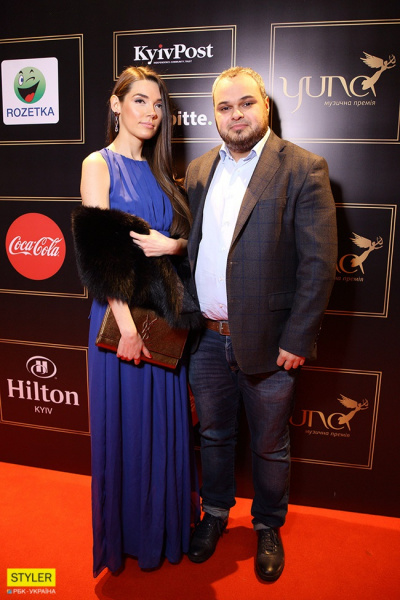 YUNA 2018: фоторепортаж с красной дорожки музыкальной премии