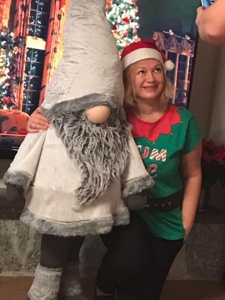 Собаки, эльфы и шампанское: как политики встретили Новый год 2018