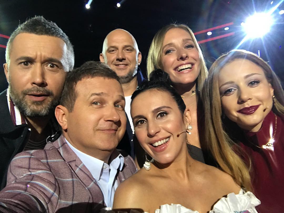 &quot;Милі та позитивні&quot;: ведучий шоу &quot;Голос країни&quot; похвалився &quot;зірковим&quot; селфі