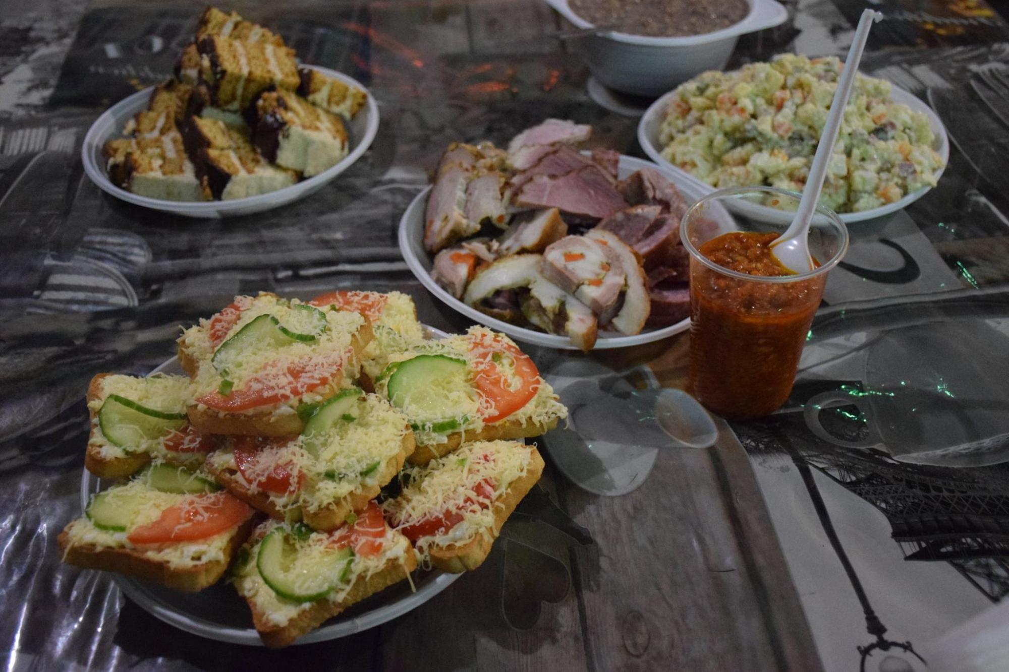 &quot;Воювати легше&quot;: в мережі показали, як годують бійців АТО (фото)