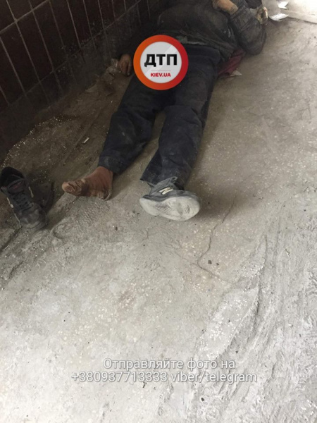 У Києві під стінами лікарні швидкої допомоги помер чоловік