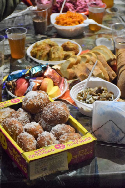 &quot;Воевать легче&quot;: в сети показали, как кормят бойцов АТО (фото)