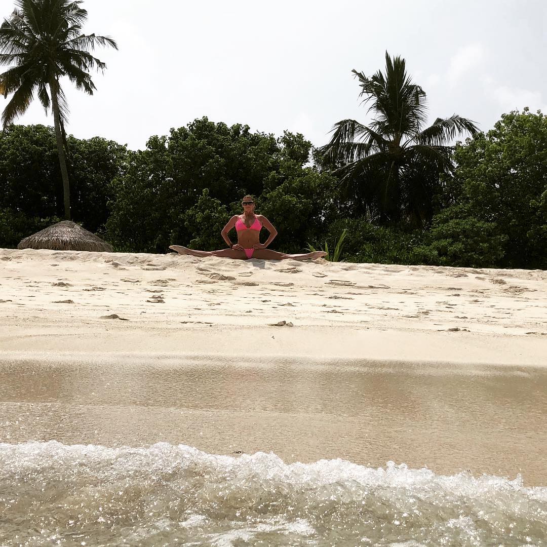 Волочкова розповіла про свій відпочинок і похвалилася "приємним сюрпризом" від шанувальників з Києва (фото)