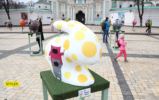 У Києві відкрився фестиваль писанок: яскравий фоторепортаж