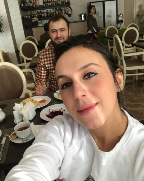 "Мои первые январские каникулы за 9 лет": Джамала показала теплые фото с мужем Бекиром