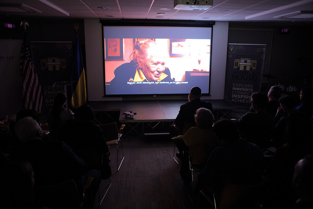 "СРСР робив усе, щоб про це замовчати": у Києві показали фільм про українців, які рятували євреїв під час Голокосту