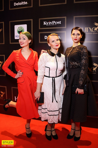 YUNA 2018: фоторепортаж с красной дорожки музыкальной премии