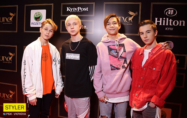 YUNA 2018: фоторепортаж с красной дорожки музыкальной премии