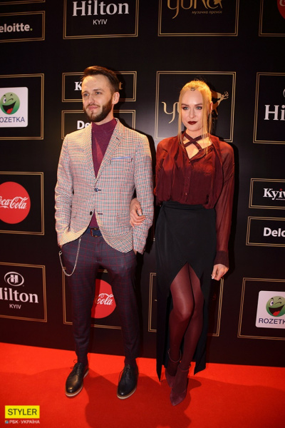 YUNA 2018: фоторепортаж с красной дорожки музыкальной премии