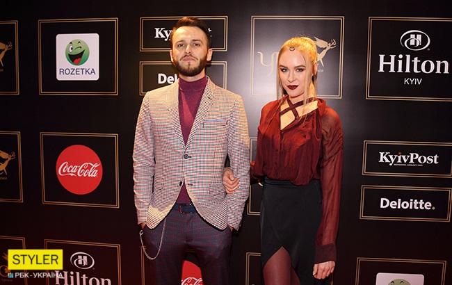 YUNA 2018: фоторепортаж с красной дорожки музыкальной премии