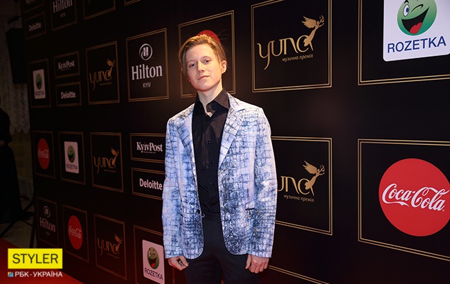 YUNA 2018: фоторепортаж с красной дорожки музыкальной премии