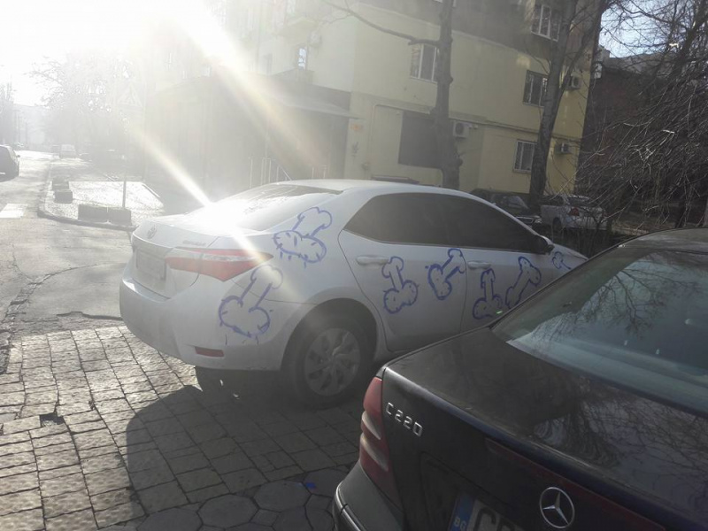 &quot;На лбу писать надо&quot;: женщина виртуозно отомстила обидчику (фото)