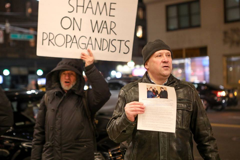 Мацуєв і Бутман: у США пройшла акція проти музикантів, які підтримують анексію Криму