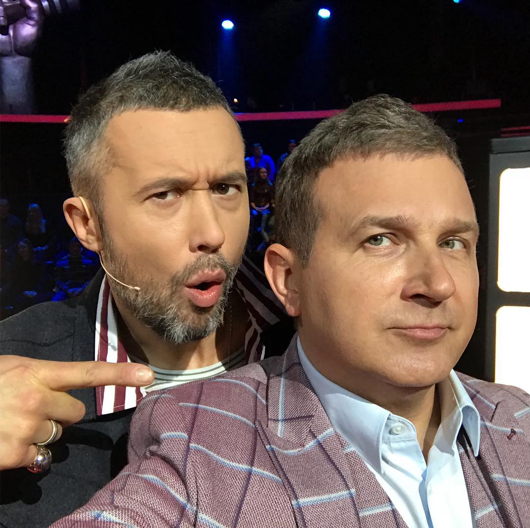 &quot;Милі та позитивні&quot;: ведучий шоу &quot;Голос країни&quot; похвалився &quot;зірковим&quot; селфі