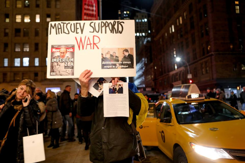 Мацуєв і Бутман: у США пройшла акція проти музикантів, які підтримують анексію Криму