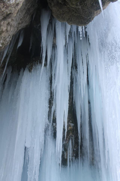 В Украине замерз самый высокий равнинный водопад