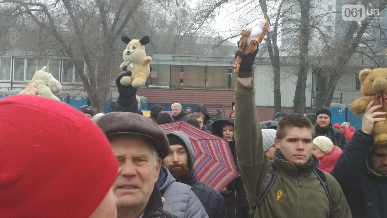 Трагедія в Запоріжжі: люди прийшли на Водохреща нагадати про загиблу дитину