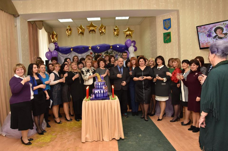 &quot;Культ особистості збіднів&quot;: в Харкові діти танцювали на дні народження чиновника