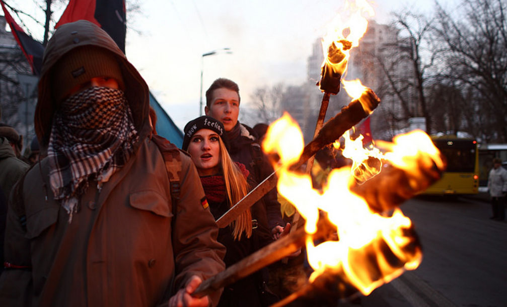Яскравий фоторепортаж зі вшанування Дня пам'яті Героїв Крут в Києві