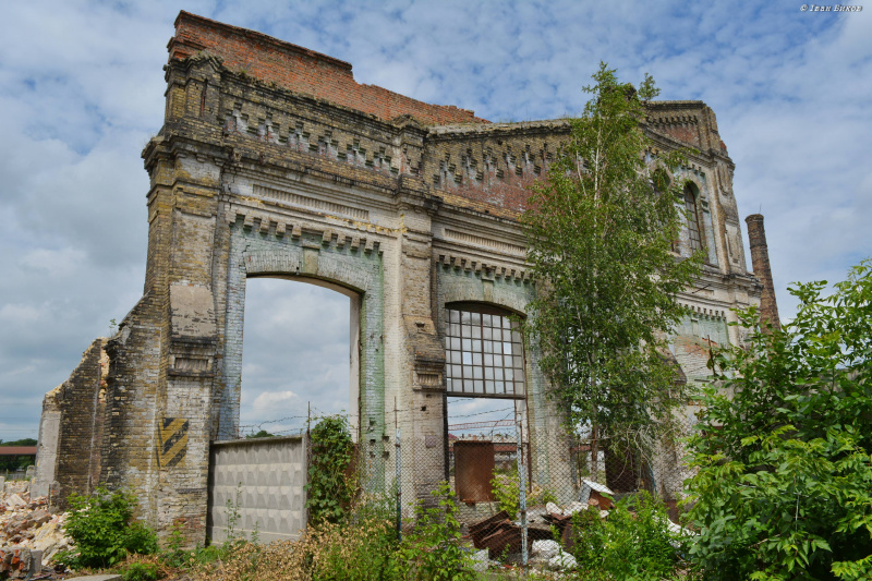 "Разобрано, разрушено или перестроено": чем для Украины грозит катастрофа в охране памятников архитектуры