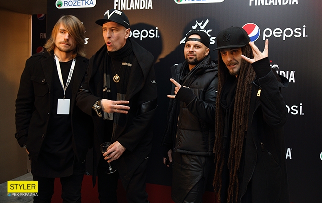 М1 Music Awards 2017: звезды на красной дорожке премии (фоторепортаж)