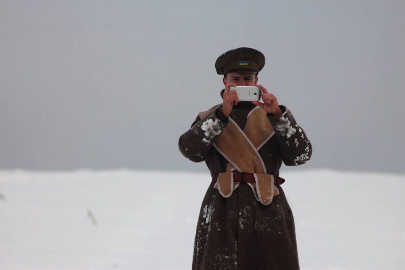 "Справжнє історичне кіно": у мережі з'явилися яскраві фото зі зйомок "Крути 1918"