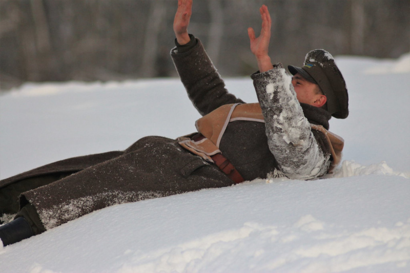 "Справжнє історичне кіно": у мережі з'явилися яскраві фото зі зйомок "Крути 1918"