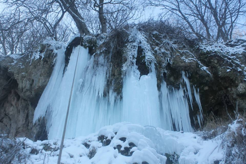 В Украине замерз самый высокий равнинный водопад