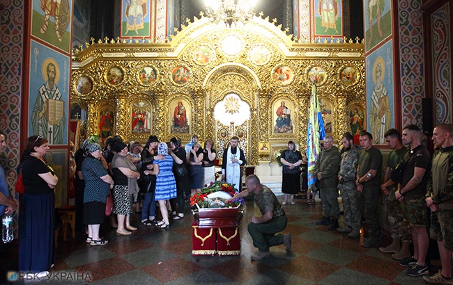 В Киеве простились с погибшим бойцом ООС (фоторепортаж)