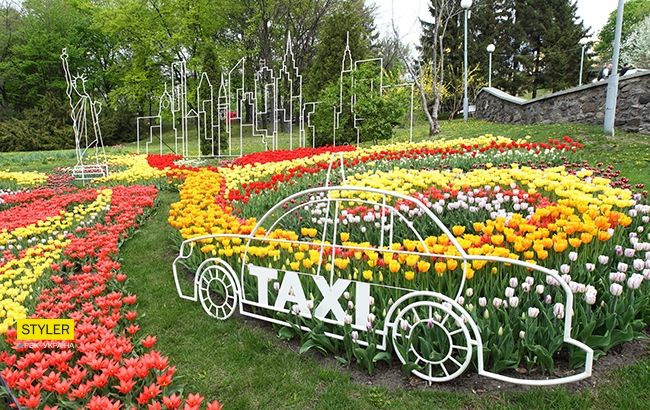 В Киеве открылась уникальная выставка тюльпанов "Вокруг света" (яркий фоторепортаж)