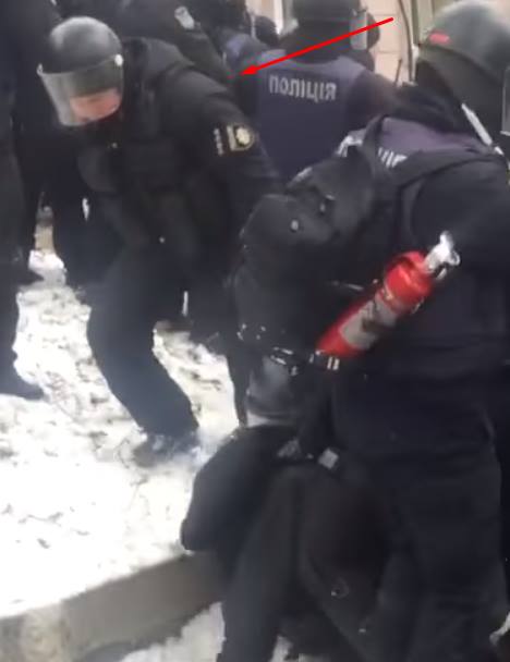 "Пропетлял аттестацию": стало известно об экс-беркутовце в рядах Нацполиции