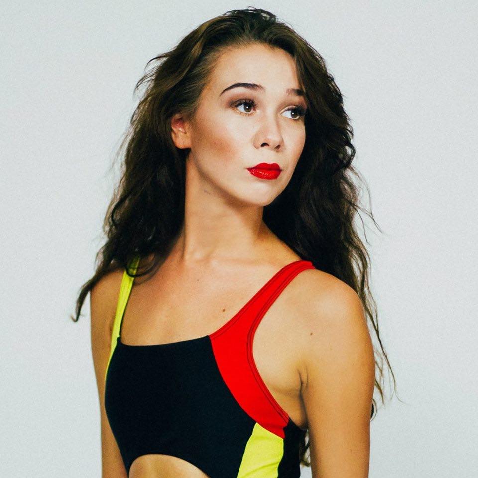 Перші амурні захоплення українських зірок: де, коли і з ким