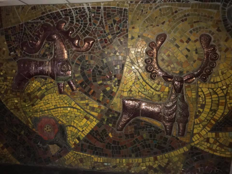 На месте снесенных МАФов в переходе на Майдане нашли забытую мозаику (фото)