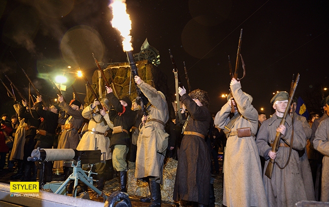 Століття бою під Крутами: у Києві відбулася реконструкція легендарної битви (фоторепортаж)