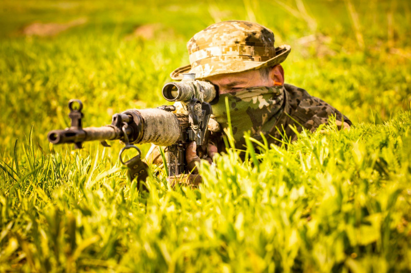 &quot;Наше солнышко, наш герой&quot;: появились фото погибшего в АТО украинского снайпера с позывным &quot;Щелкун&quot;
