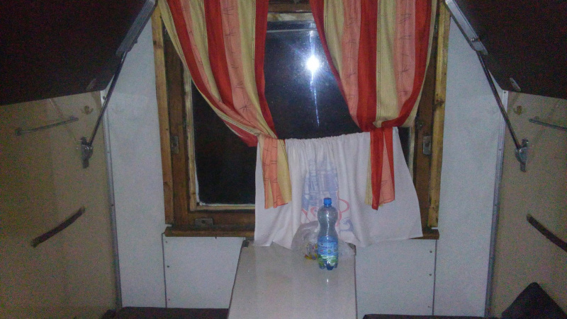 "Безцінне вугілля Донбасу": в мережі висміяли умови в поїзді "Укрзалізниці"