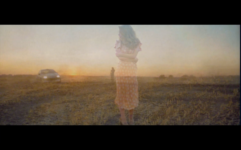 Тайная любовь и автогонки: Тина Кароль выпустила эмоциональный клип на песню &quot;Все во мне&quot;