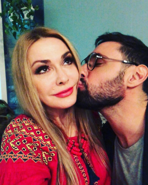 "Незабутній вечір!": в сеть попали фото с празднования дня рождения Виталия Козловского