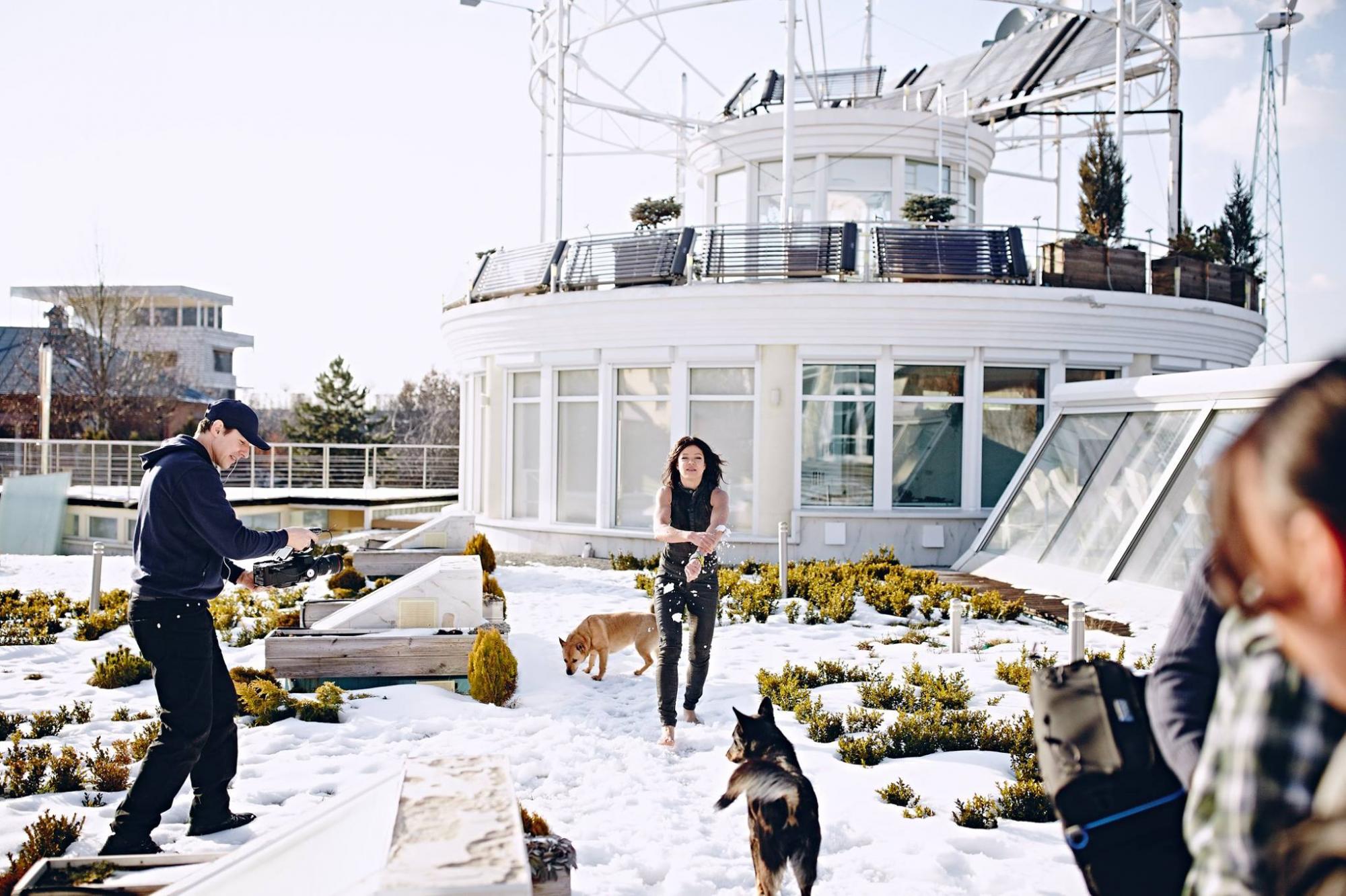 Певица Руслана показала свой необычный дом под Киевом