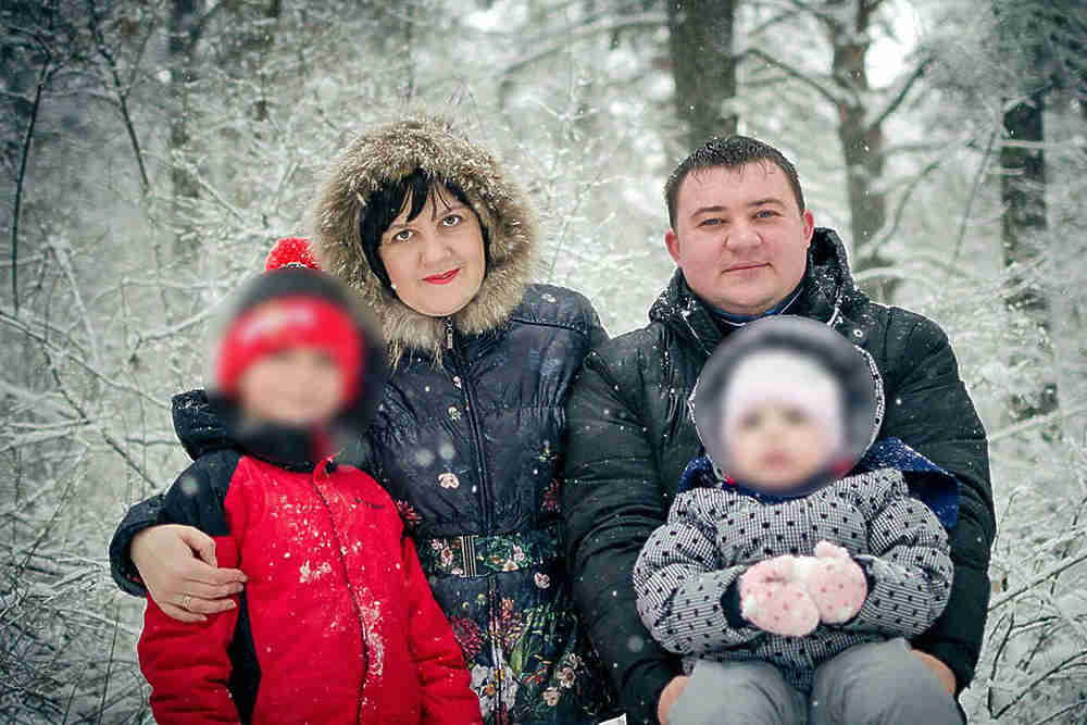 "Потерял в пожаре всю семью": стало известно о состоянии ребенка, выпрыгнувшего из окна пылающего ТЦ в Кемерово (видео)