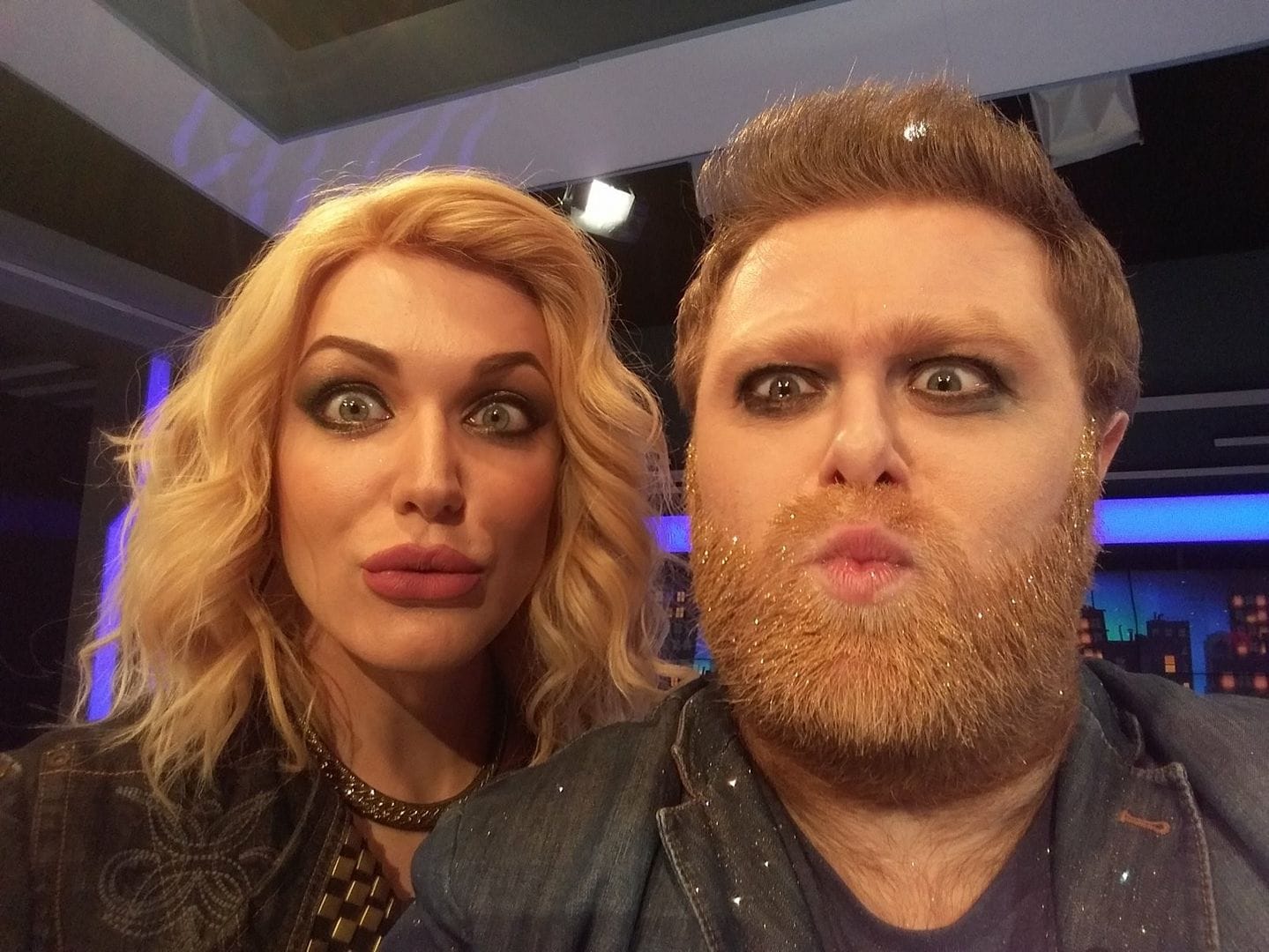 "Мимишная борода получилась": травести-дива Монро сделала макияж известному ведущему (видео)