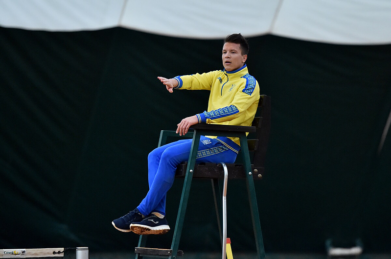 &quot;Я сразу бью по зубам&quot;: футболисты сборной Украины &quot;наказали&quot; Коноплянку (видео)