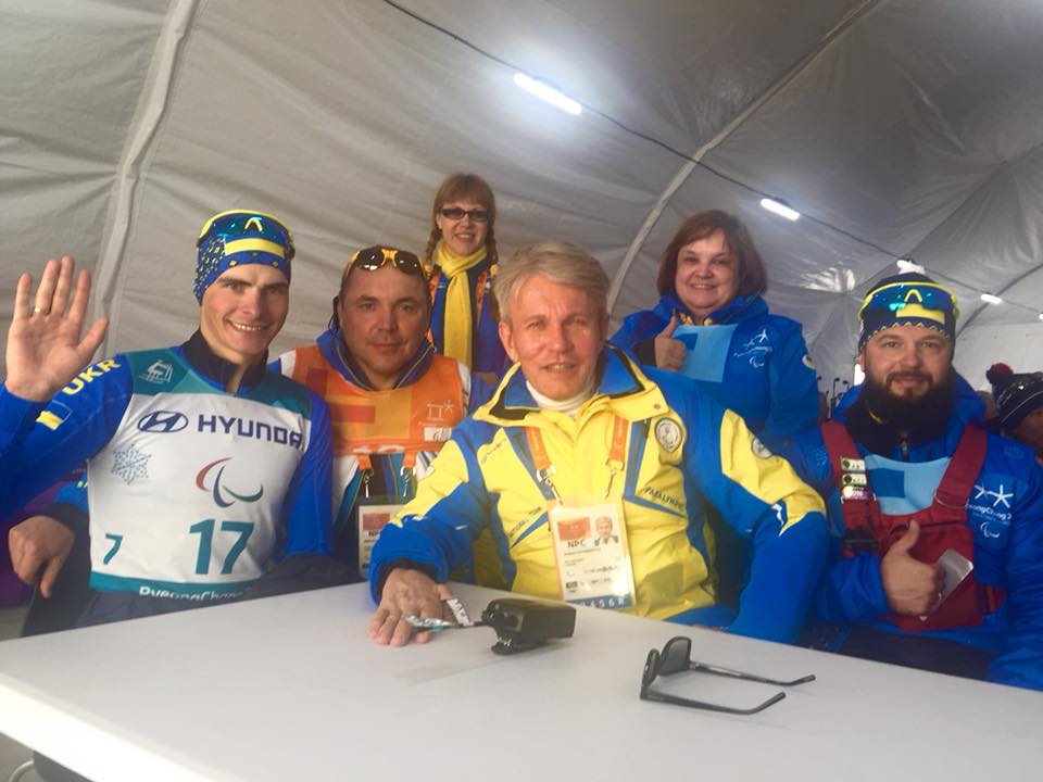 "Украина, вперед": Порошенко поздравил паралимпийскую сборную с третьим "золотом"