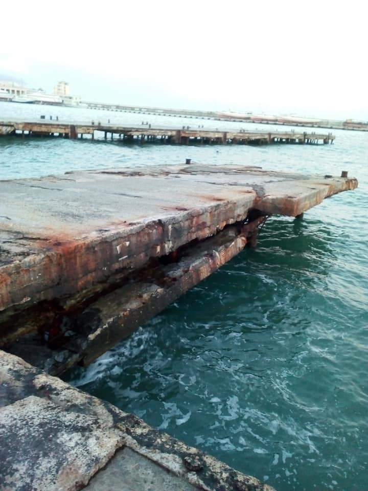 "Серый асфальт настоящего": жительница Крыма показала фото разрушенной набережной Ялты