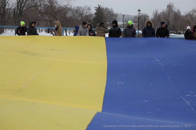 "Луганщина едина, Крым - это Украина": в Северодонецке прошла акция против выборов президента РФ на оккупированных территориях