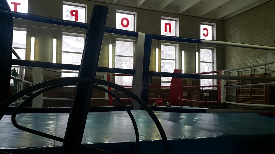 Спорт в підземці: в мережі розповіли про тренажерну залу в київському метро