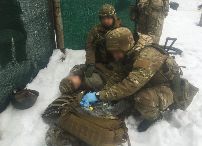 "Защититься и спасти": что делать при нападении, как оказать первую помощь и справиться со стрессом