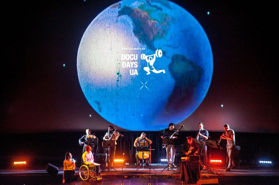 В Киеве на открытии Международного фестиваля документального кино поддержали Олега Сенцова (фото)