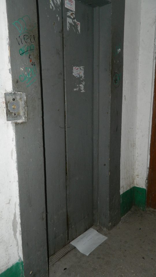 "Дети нашего двора играют на помойке": в сети рассказали о детских площадках в Крыму